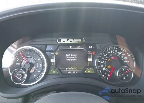 2022 Ram 1500 Big Horn 4X4 5'7 Box z USA, uszkodzony, nr VIN 1C6SRFFTXNN130131